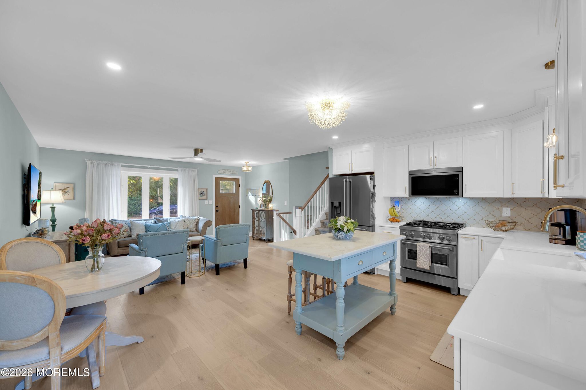 Listing photo of 939 Canton Drive
