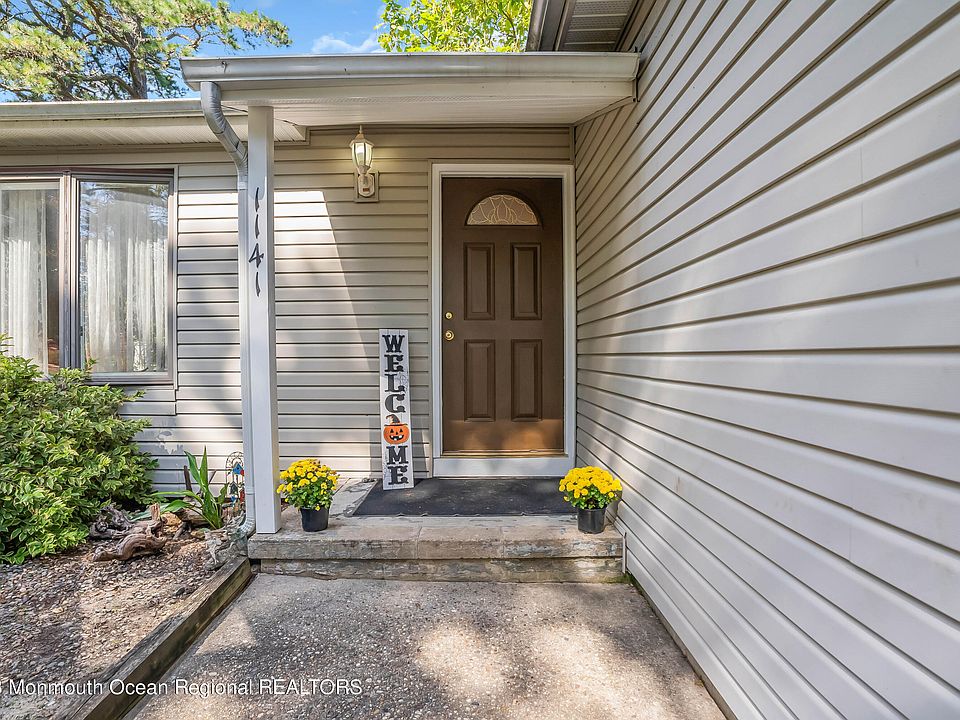 Home at 1141 6th Ave