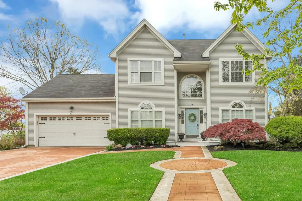 Home at 1355 Wave Crest Court